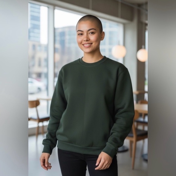 SPANX Tops - Spanx Air Essentials Crewneck sweatshirt in Essex Green NWT